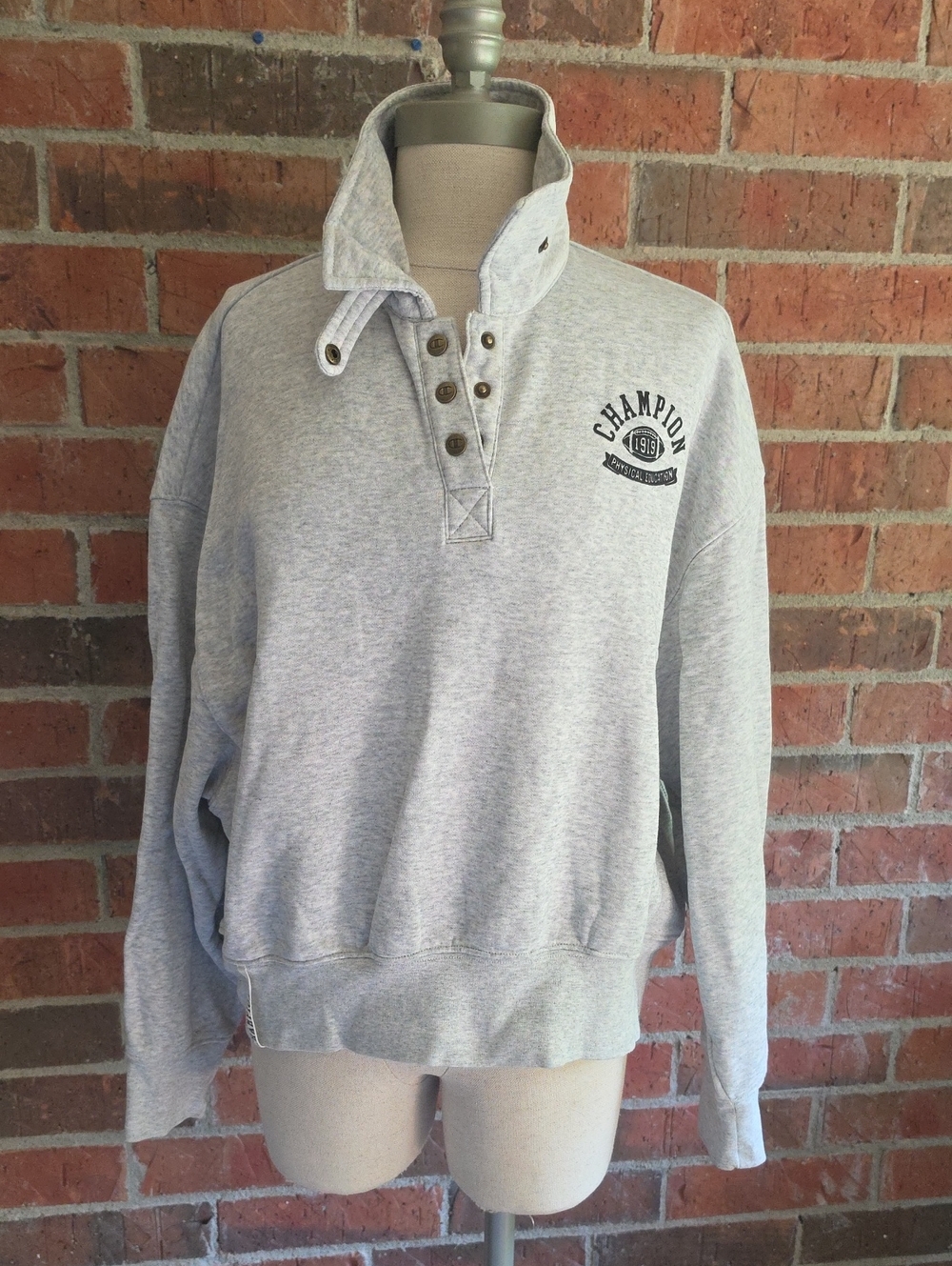 Champion Sweatshirt XL Heather Gray Collegiate Wear Oversized Relaxed Fit